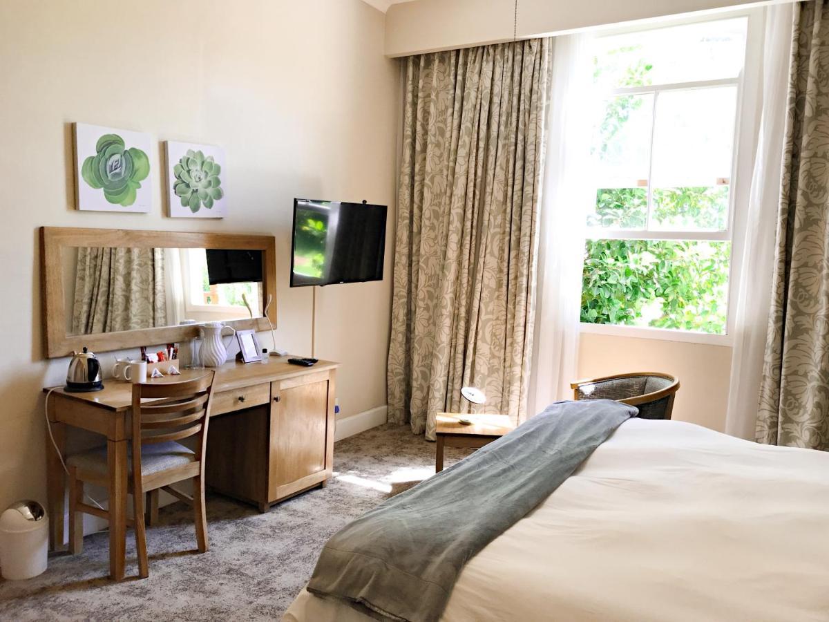 Milner Manor Hotel Grahamstown Bagian luar foto